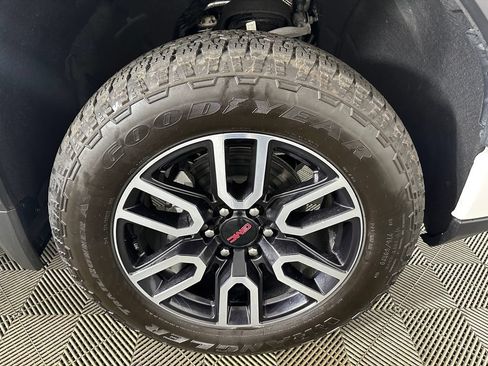Used 2026 GMC Sierra 1500 AT4 w/ AT4 Premium Package AWD/4WD image 30