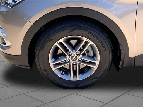 Used 2018 Hyundai Santa Fe Sport FWD image 11