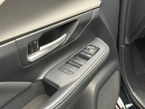 Used 2025 Toyota Grand Highlander AWD image 15