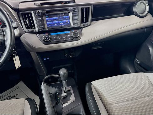 Used 2017 Toyota RAV4 XLE image 29