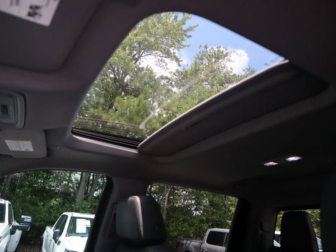 Used 2024 Chevrolet Silverado 2500 LTZ w/ LTZ Plus Package image 32