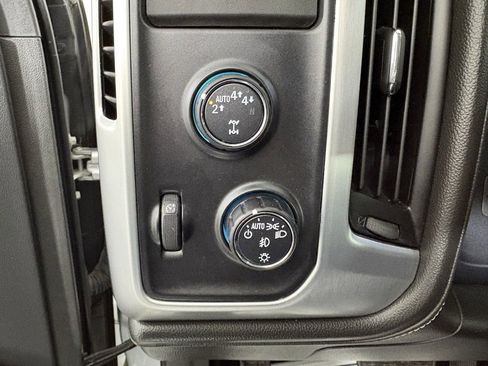 Used 2017 GMC Sierra 1500 SLT w/ SLT Premium Package image 17