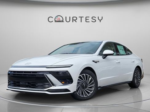 New 2025 Hyundai Sonata SEL image 1