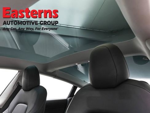 Used 2021 Tesla Model 3 Standard Range Plus image 31