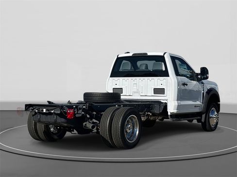 New 2025 Ford F550 2WD Regular Cab Super Duty image 5
