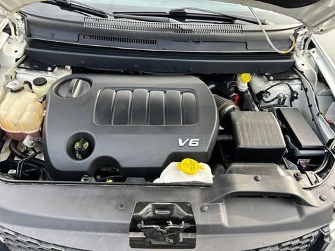 Used 2017 Dodge Journey Crossroad w/ Popular Equipment Group image 34