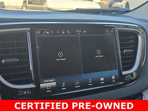 Used 2024 Chrysler Pacifica Touring-L FWD image 24