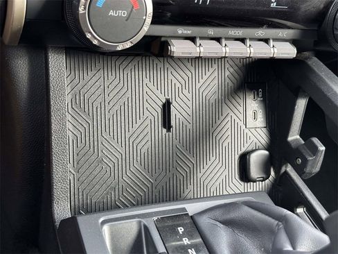 Used 2024 Toyota Tacoma TRD Off-Road image 6