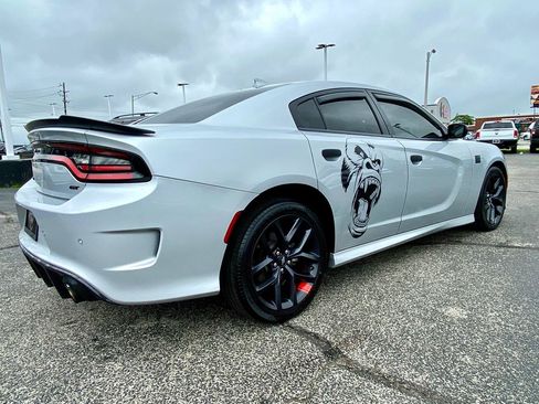 Used 2022 Dodge Charger GT w/ Blacktop Package RWD image 8