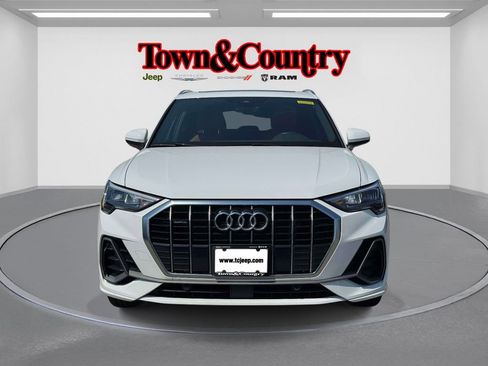 Used 2022 Audi Q3 2.0T Premium AWD/4WD image 2