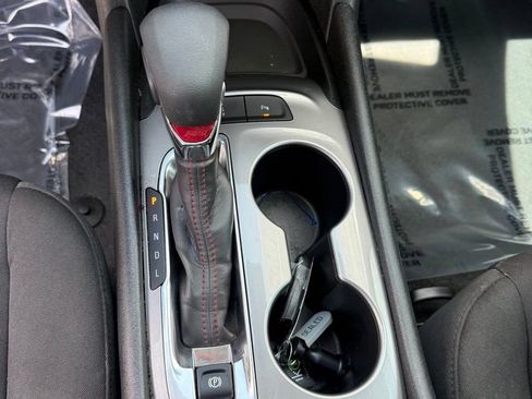 Used 2025 Chevrolet Malibu RS FWD image 18