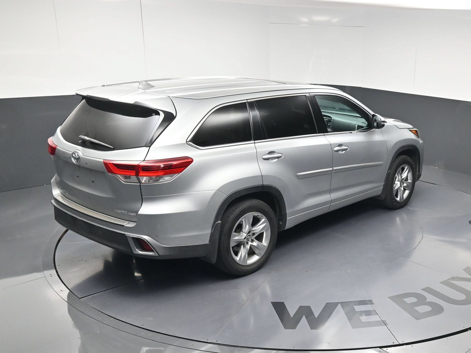 Used 2017 Toyota Highlander Limited w/ Protection Package #3 AWD/4WD image 25