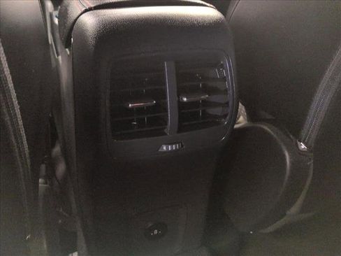 Used 2025 Ford Escape ST-Line image 16