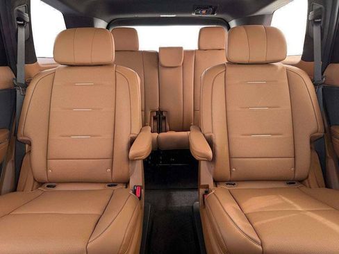New 2026 Hyundai Palisade Calligraphy FWD image 16
