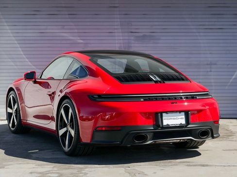 Certified 2025 Porsche 911 Carrera image 3