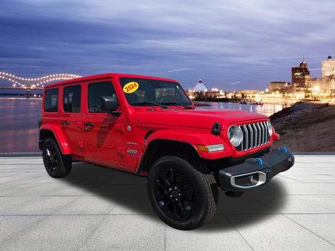 Certified 2024 Jeep Wrangler Unlimited Sahara AWD/4WD image 4