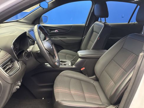 Used 2023 Chevrolet Equinox RS w/ LPO, Floor Liner Package image 12