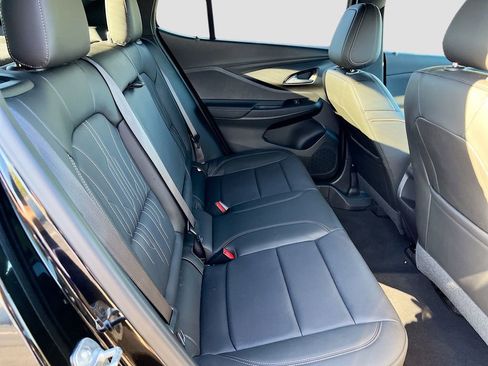 Used 2025 Buick Envista Avenir image 26