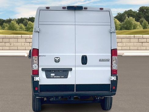 New 2026 RAM ProMaster 2500 image 4