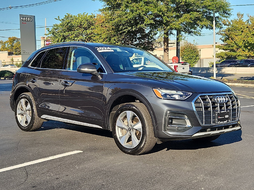 Used 2024 Audi Q5 2.0T Premium Plus AWD/4WD image 2