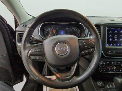 Used 2021 Jeep Cherokee Trailhawk w/ Sun, Sound & Nav Group AWD/4WD image 23