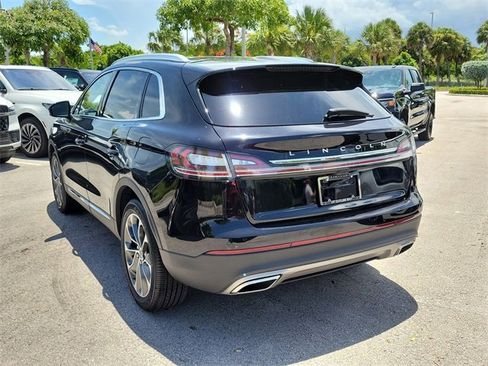 Certified 2023 Lincoln Nautilus Reserve image 4