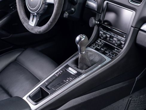 Used 2016 Porsche Cayman image 57