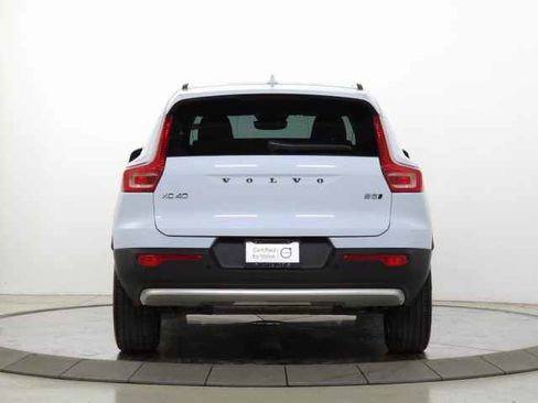 Certified 2025 Volvo XC40 B5 Core image 7
