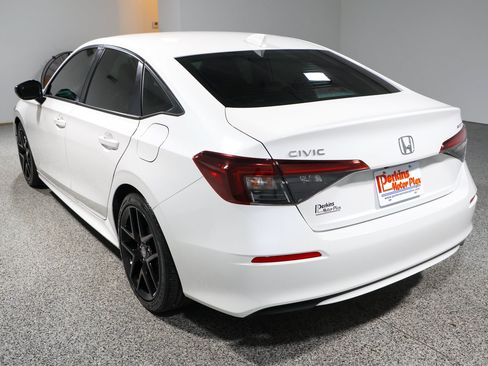 Used 2025 Honda Civic Sport image 9