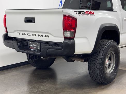 Used 2016 Toyota Tacoma TRD Off-Road w/ Towing Package AWD/4WD image 6