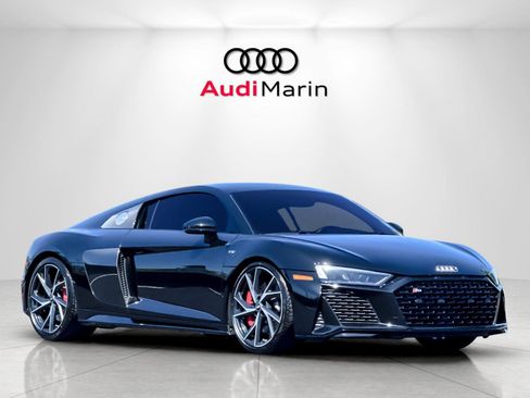 Used 2022 Audi R8 V10 w/ Premium Package RWD image 7