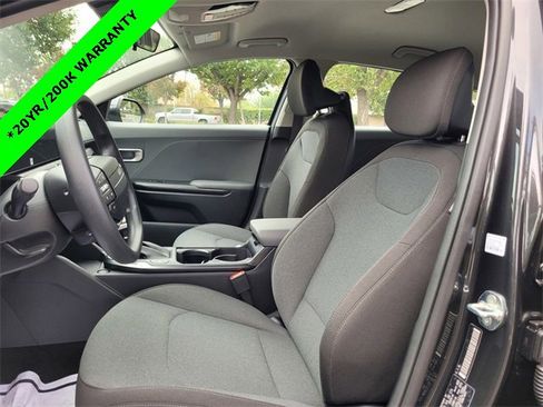 New 2025 Kia K4 LXS image 8