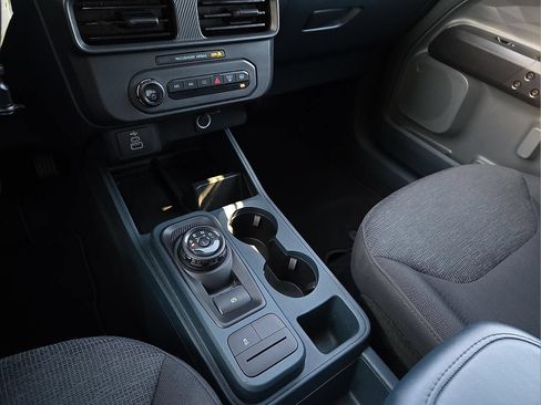 Certified 2025 Ford Maverick XL FWD image 25
