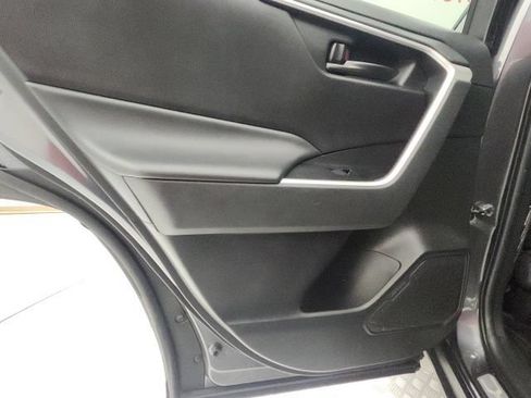 Used 2023 Toyota RAV4 LE FWD image 9