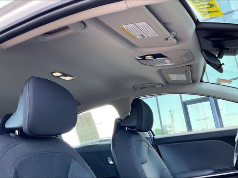 Used 2025 Kia K4 FWD image 21
