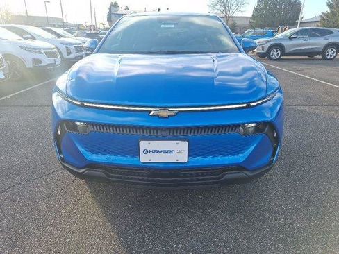 New 2026 Chevrolet Equinox EV LT image 7