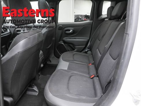 Used 2022 Jeep Renegade Altitude w/ Sun/Sound Group image 22