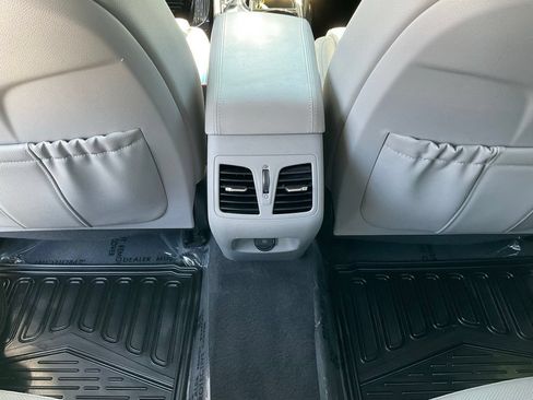 Used 2019 Hyundai Sonata Limited FWD image 31