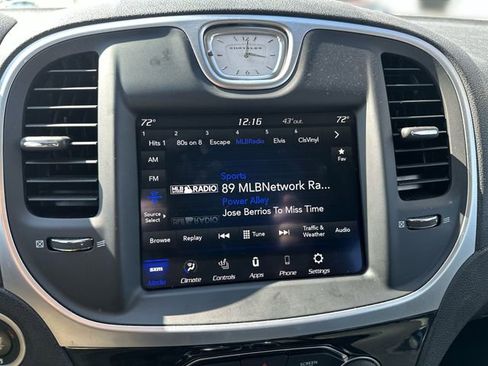 Used 2023 Chrysler 300 Touring L w/ Comfort Group image 14