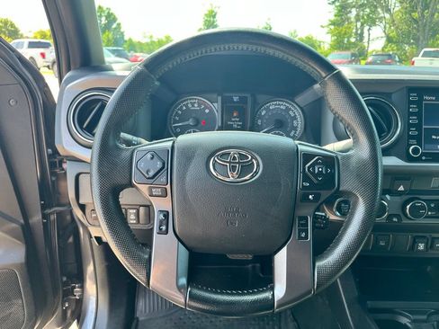 Used 2023 Toyota Tacoma TRD Off-Road AWD/4WD image 16
