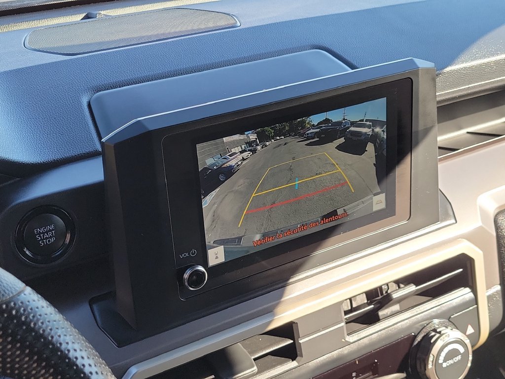 Used 2025 Toyota Tacoma SR5 AWD/4WD image 30