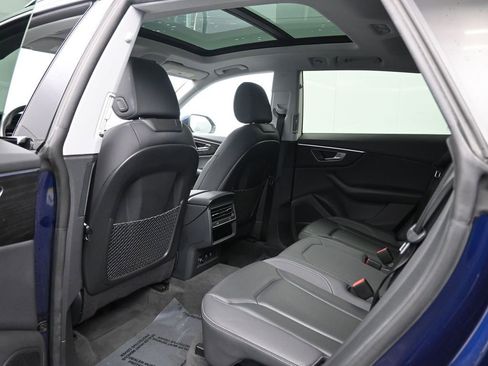 Used 2021 Audi Q8 Premium Plus w/ Premium Plus Package image 30
