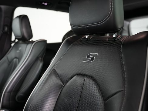 Used 2019 Chrysler Pacifica Limited w/ Advanced Safetytec Group image 48