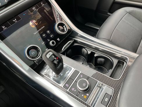 Used 2020 Land Rover Range Rover Sport HST image 29