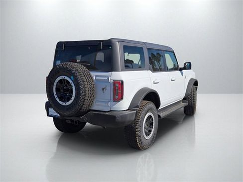 New 2025 Ford Bronco Outer Banks w/ Sasquatch Package image 4