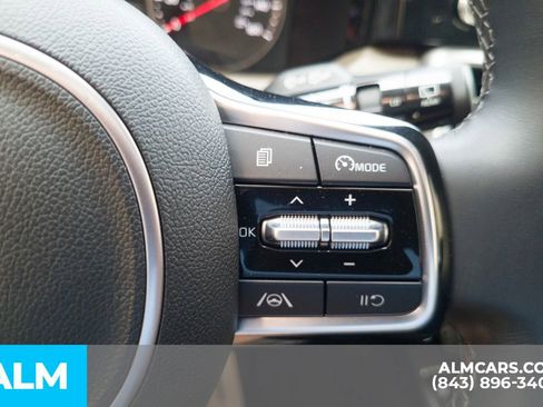 Used 2023 Kia Sorento S w/ Panoramic Sunroof Package AWD/4WD image 12