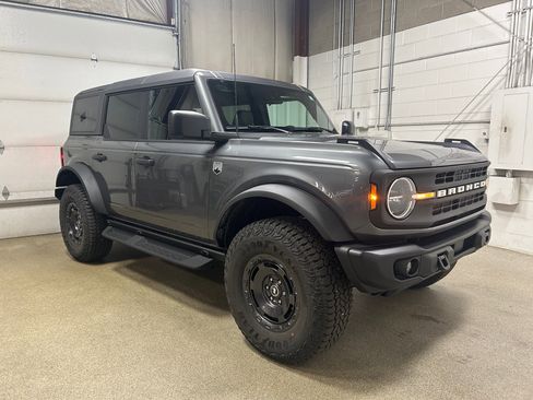 Used 2025 Ford Bronco Big Bend w/ Black Diamond Package AWD/4WD image 4