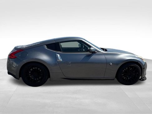 Used 2011 Nissan 370Z Coupe w/ Sport Pkg RWD image 3