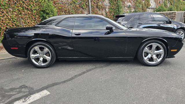 Used 2013 Dodge Challenger R/T w/ Sound Group II RWD image 4