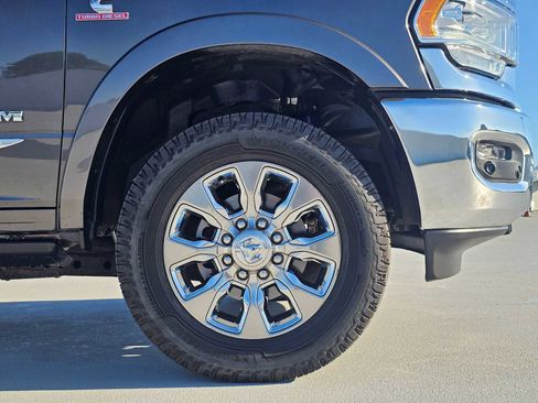 Used 2020 RAM 2500 Limited image 9